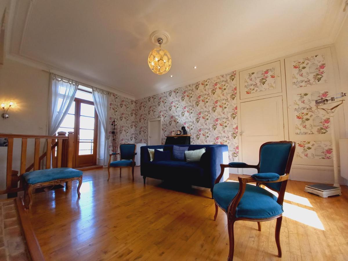 Au Pays De Jacquou : Chambre D'Hotes Et Table D'Hotes Fossemagne ภายนอก รูปภาพ